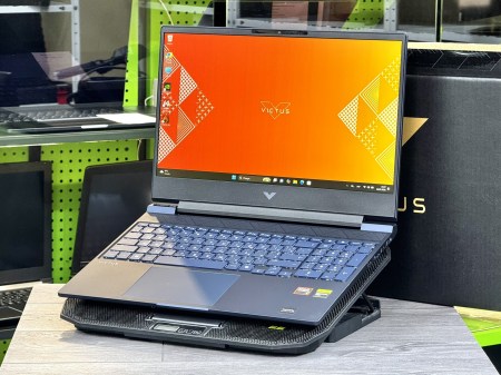 HP Victus 15-fb3018ua 2